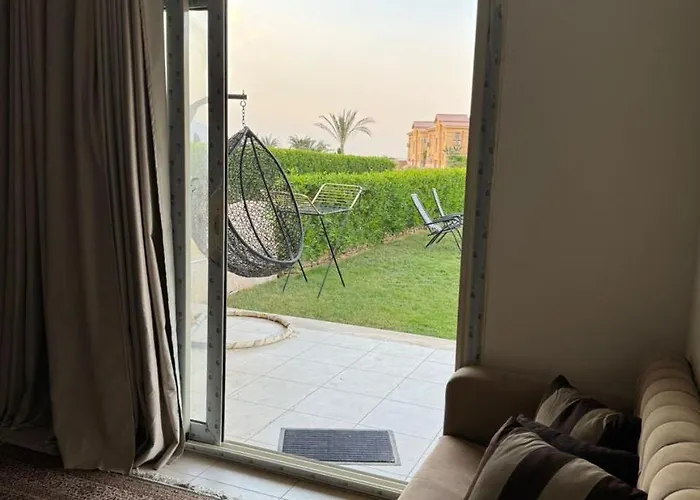 ڤيلا بجاردن في كومبوند لاڤيستا توباز العين السخنه Ain Sukhna